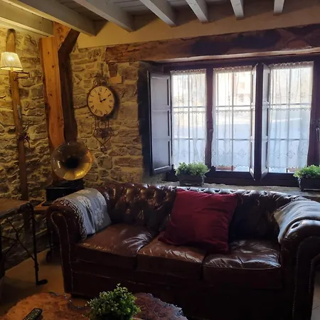 La Casa Encanto Pensión 3*