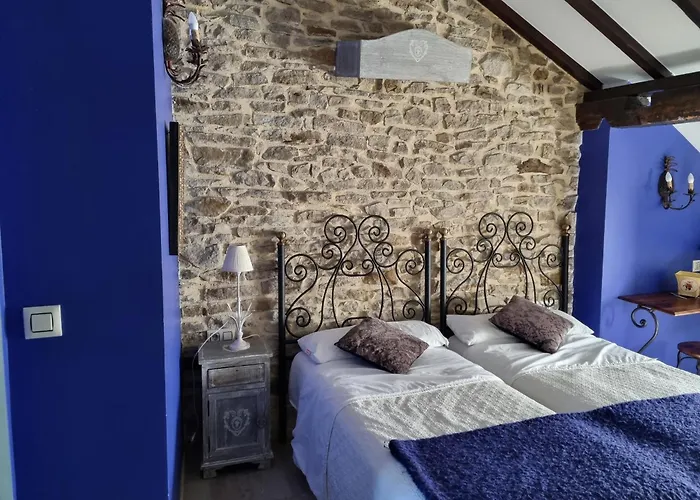 La Casa Encanto Pensión Espinosa de los Monteros